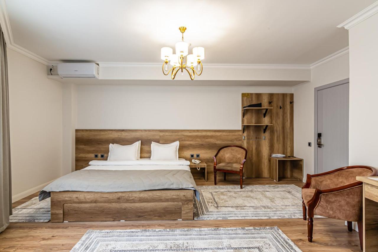 Oscar Hotel By Ag Hotels Group Almatı Dış mekan fotoğraf